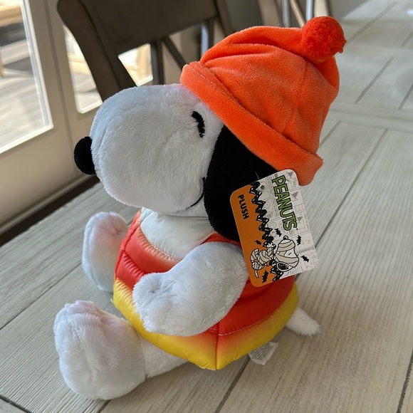 Other - CVS Candy Corn Snoopy